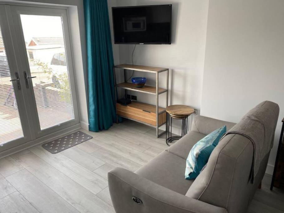 Luxury Mumbles View Studio Apartment Swansea Dış mekan fotoğraf
